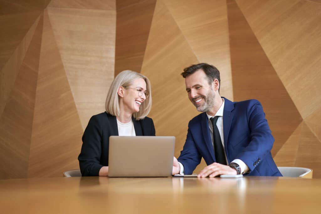 HR WORKS geeignet für Steuerberater und Mandanten: Schnittstellen zu Buchhaltung und HR in einem System